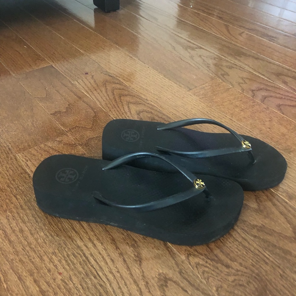 Tori Burch wedge flip flop